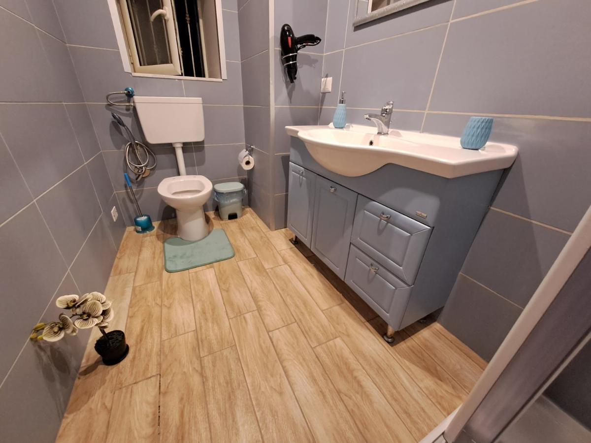 Aircraft Services Rooms Neapol Zewnętrze zdjęcie