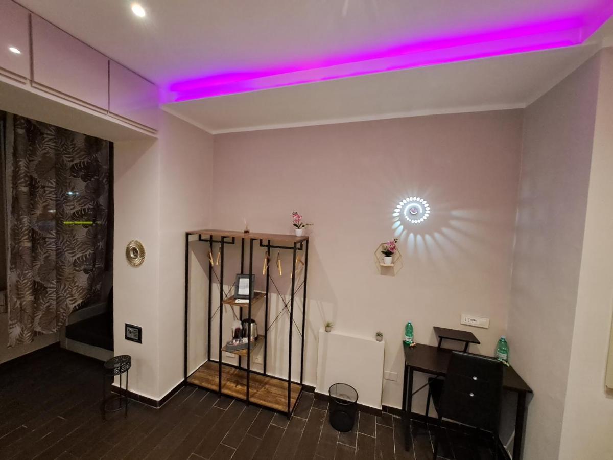 Aircraft Services Rooms Neapol Zewnętrze zdjęcie