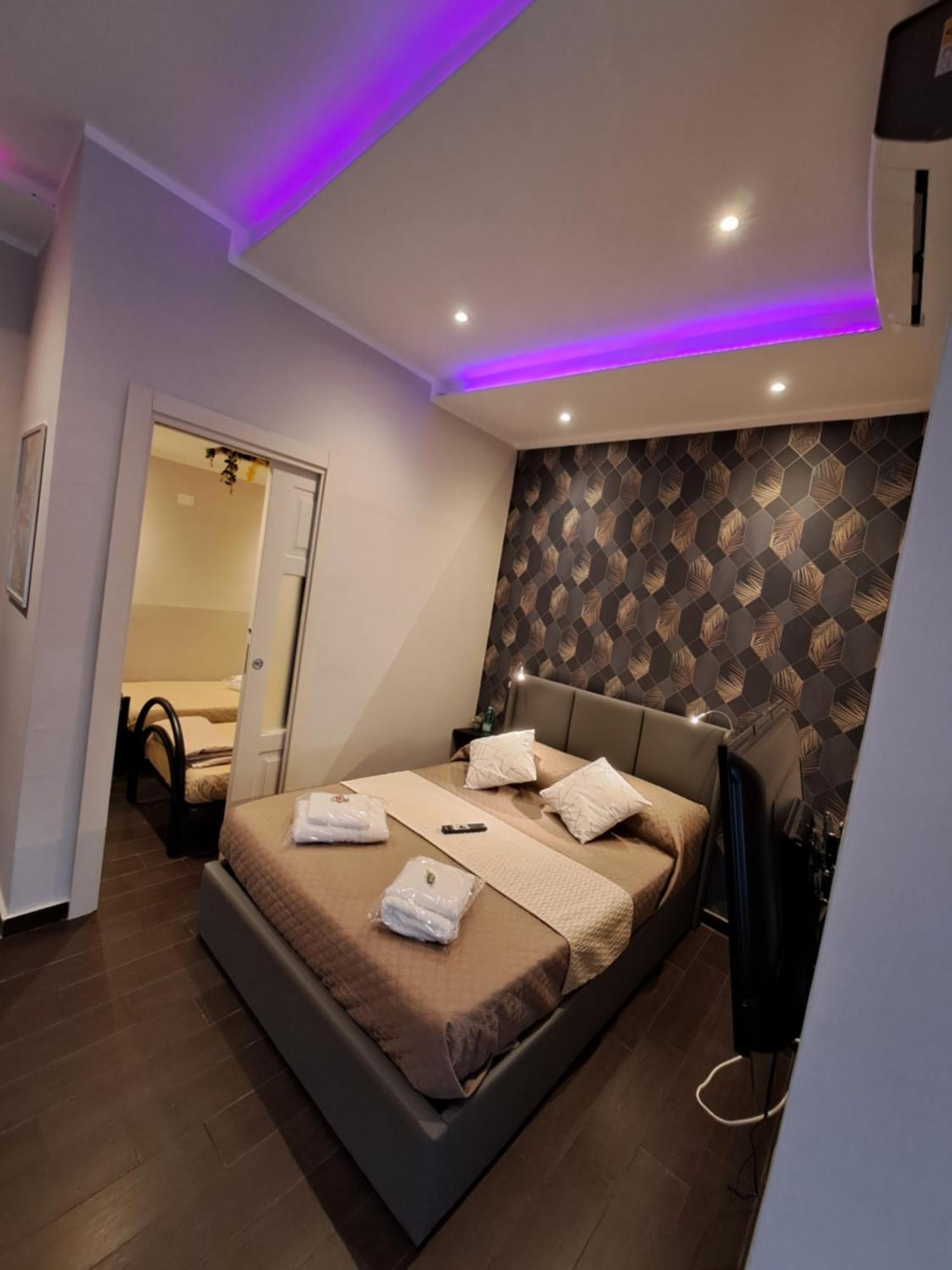 Aircraft Services Rooms Neapol Zewnętrze zdjęcie