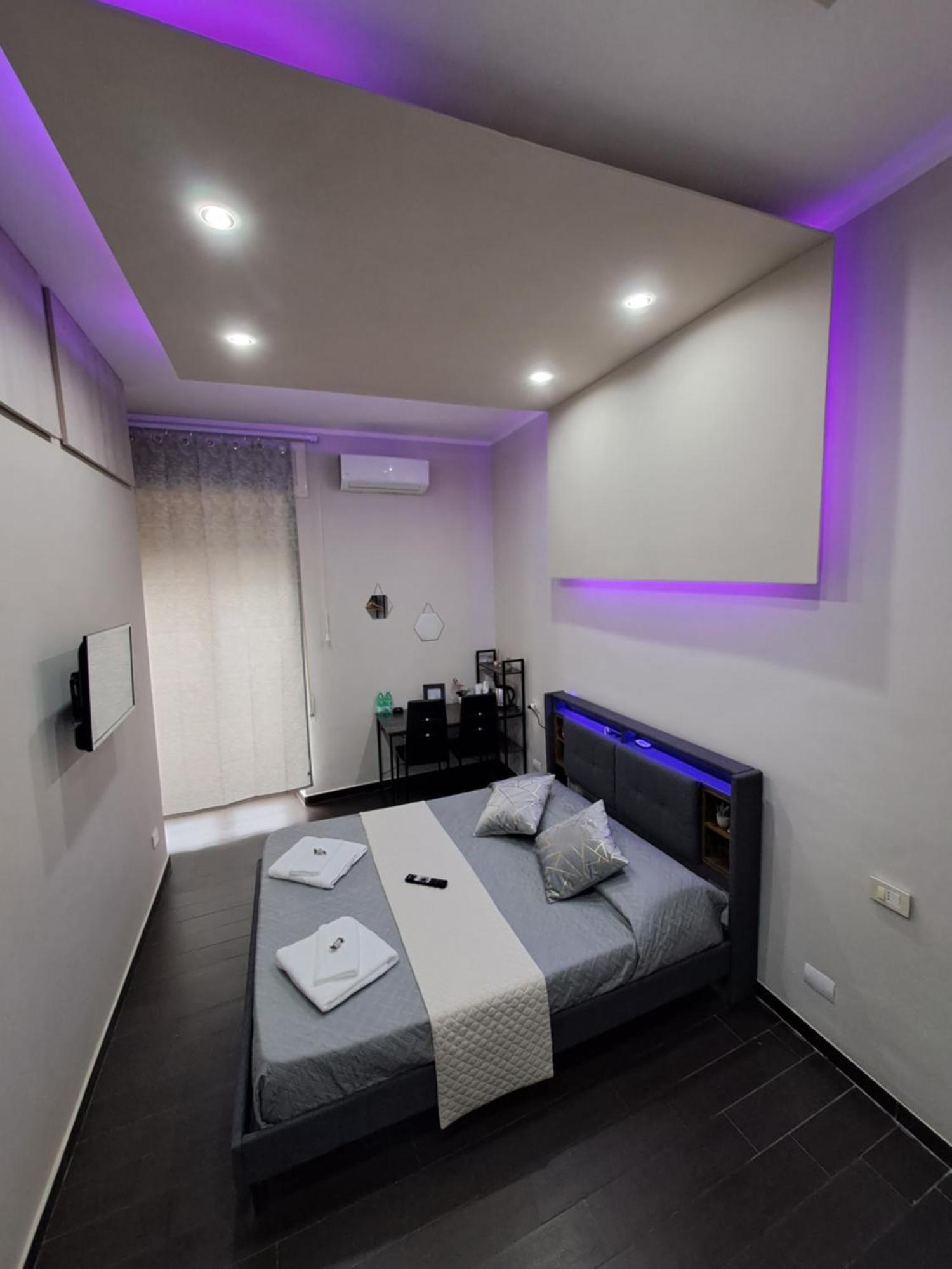 Aircraft Services Rooms Neapol Zewnętrze zdjęcie